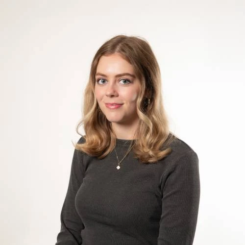Headshot of Emma Mills.